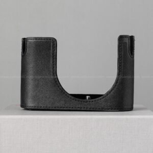 ( Used!! ) Leica Half Case Black For Leica Q, QP